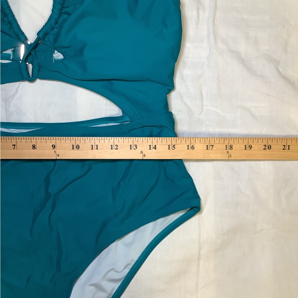 Cupshe Teal One Piece Swimsuit - Picture 6 of 8